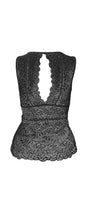 Charger l&#39;image dans la galerie, Sexy V-Neck Lace Camisole Top Wireless Underwear Women&#39;s Cami Shirt Sleeveless Vest
